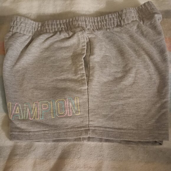 Champion Shorts Gray with pockets for Girls -Size XL - - Picture 2 of 2